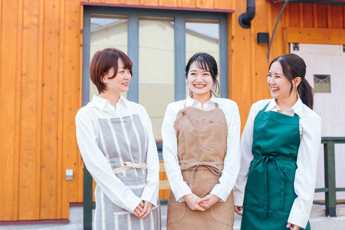 仲の良いレストランの職場